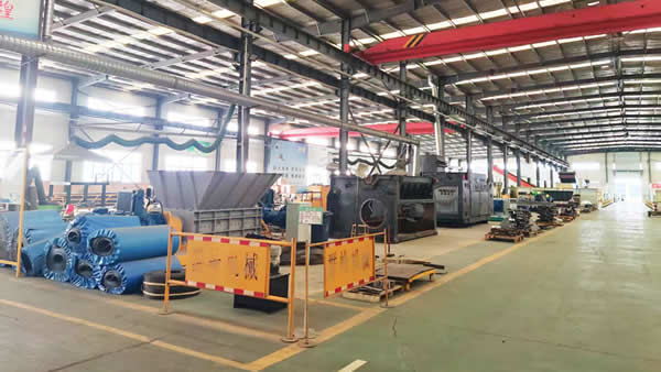 Taller de producción para equipos de transferencia de residuos