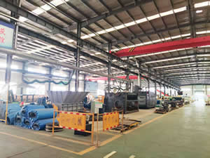 Taller de fabricación de equipos móviles de trituración